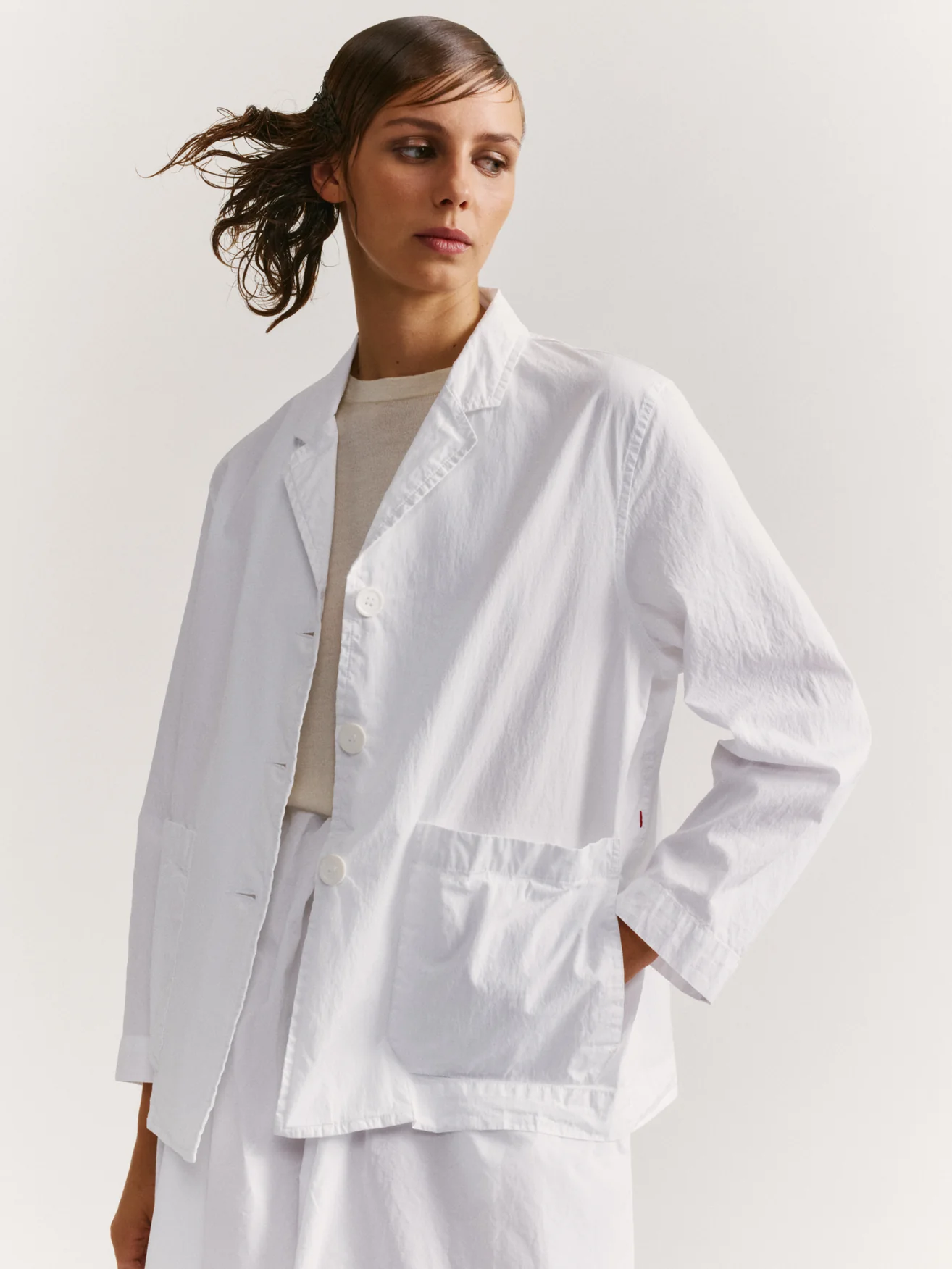 24FV262-WORKWEARPUDDYJACKET_40_0587_1314x1752_crop_center